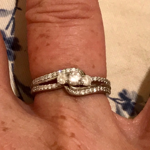 ❌❌❌❌SOLD❌❌❌BEAUTIFUL GENUINE DIAMOND RING - Picture 11 of 12